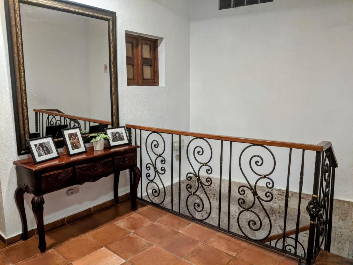 Hotel Aluge سانتو دومينجو المظهر الخارجي الصورة